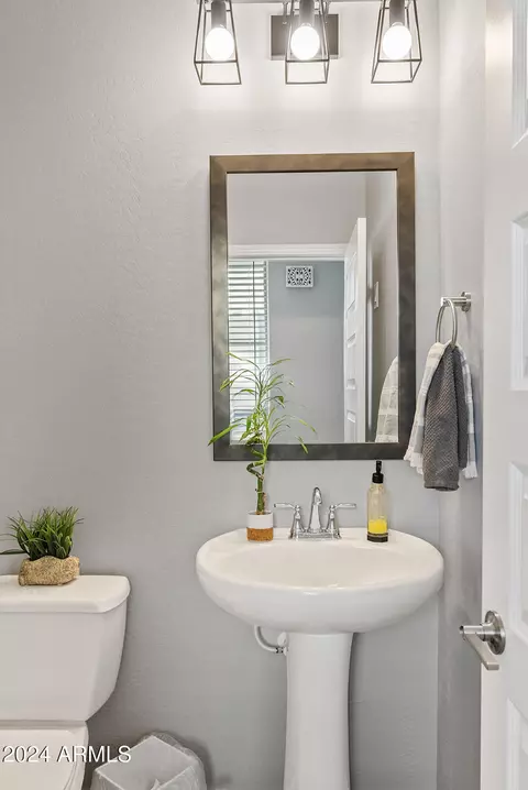 1675 E Bridgeport Pkwy, Gilbert, AZ 85295 photo 14