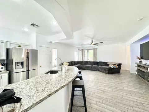 9310 W Berkeley Rd, Phoenix, AZ 85037 photo 9