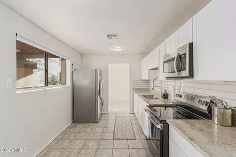 3816 W Thomas Rd, Phoenix, AZ 85019 photo 17