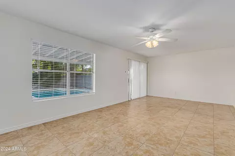 1527 E Topeka Dr, Phoenix, AZ 85024 photo 16