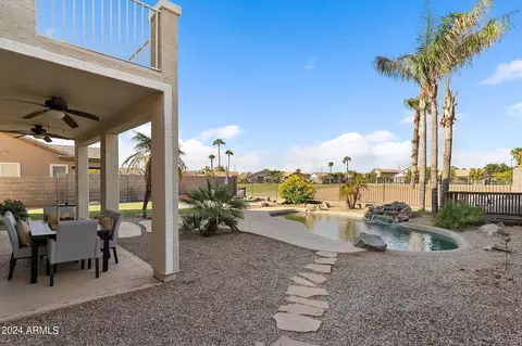 Exterior - 1075 S Parkcrest St, Gilbert, AZ 85296 photo 8 of 14