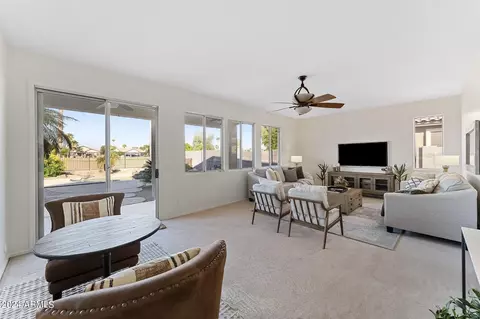 Living - 1075 S Parkcrest St, Gilbert, AZ 85296 photo 7 of 8