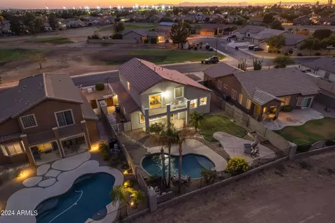 View/Area - 1075 S Parkcrest St, Gilbert, AZ 85296 photo 3 of 10