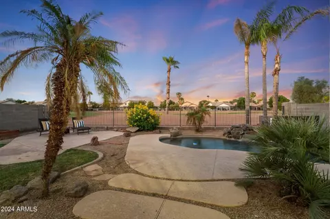 Exterior - 1075 S Parkcrest St, Gilbert, AZ 85296 photo 1 of 14