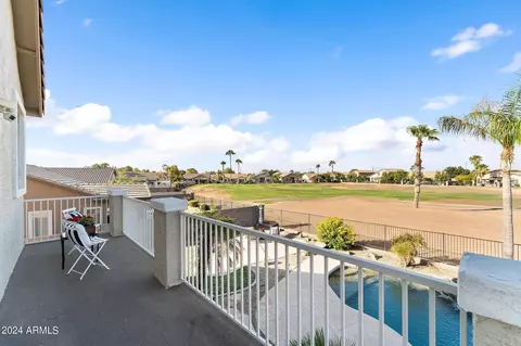 Exterior - 1075 S Parkcrest St, Gilbert, AZ 85296 photo 2 of 14
