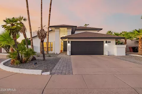 10868 E Kalil Dr, Scottsdale, AZ 85259