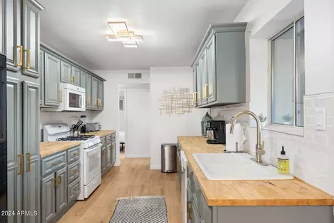1809 E Minnezona Ave, Phoenix, AZ 85016 photo 14