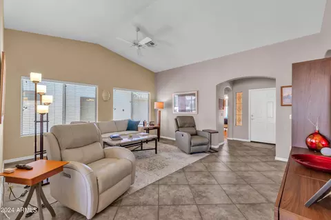 4618 E Walnut Rd, Gilbert, AZ 85298 photo 9