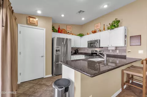 4618 E Walnut Rd, Gilbert, AZ 85298 photo 7