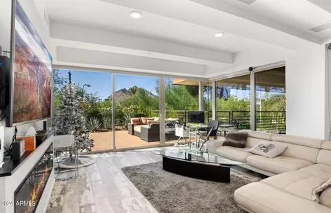 7117 E Rancho Vista Dr #3002, Scottsdale, AZ 85251