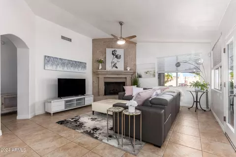 2234 E Donald Dr, Phoenix, AZ 85024 photo 9