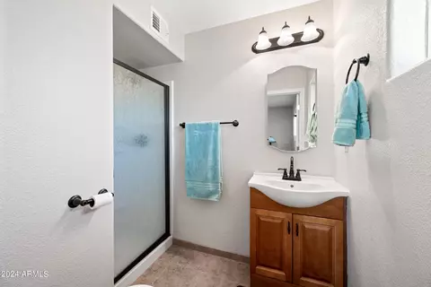 Bath - 5254 E Cicero St, Mesa, AZ 85205 photo 2 of 2