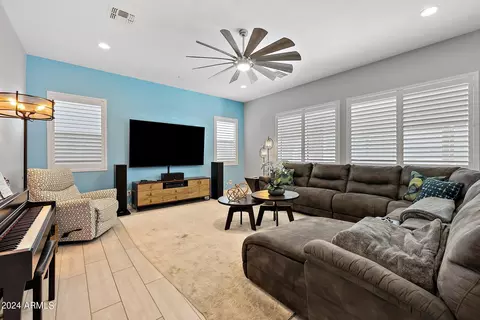 1119 E Paseo Way, Phoenix, AZ 85042 photo 3