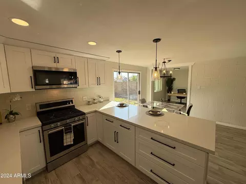 3467 E Hearn Rd, Phoenix, AZ 85032 photo 7