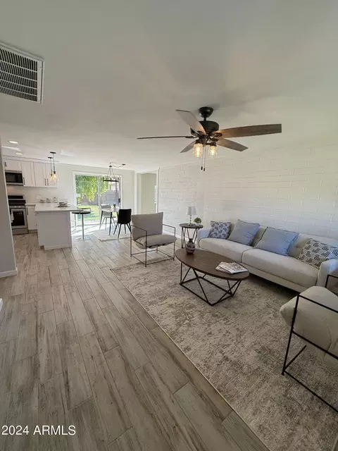 3467 E Hearn Rd, Phoenix, AZ 85032 photo 2