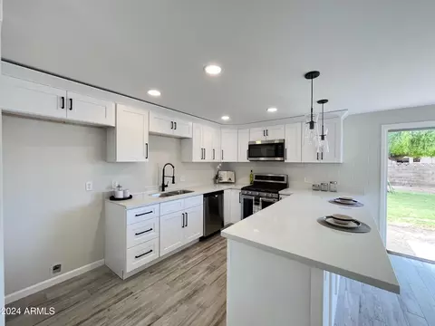 3467 E Hearn Rd, Phoenix, AZ 85032 photo 6