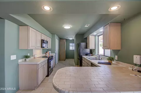 824 E Granada Ave, Apache Junction, AZ 85119 photo 10