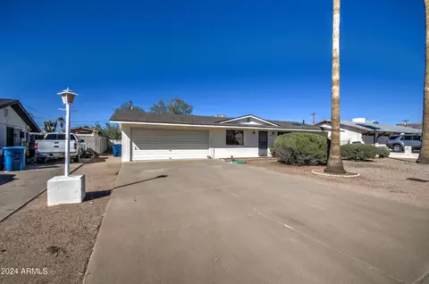 824 E Granada Ave, Apache Junction, AZ 85119 photo 3