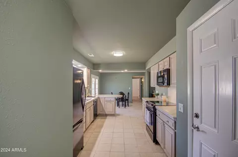 824 E Granada Ave, Apache Junction, AZ 85119 photo 14