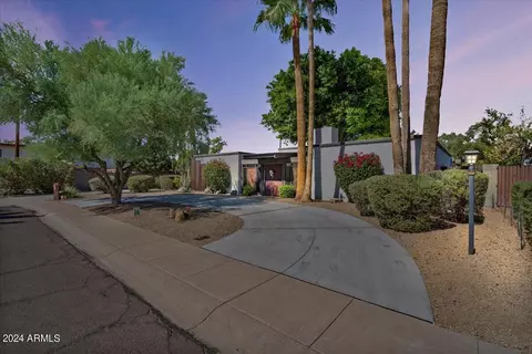 102 El Caminito Dr, Phoenix, AZ 85020 photo 2