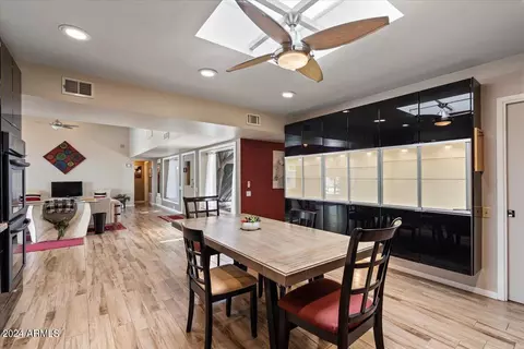 102 El Caminito Dr, Phoenix, AZ 85020 photo 27