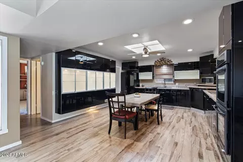 102 El Caminito Dr, Phoenix, AZ 85020 photo 28
