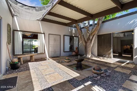 102 El Caminito Dr, Phoenix, AZ 85020 photo 12