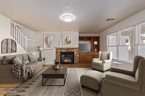2230 E Bowker St, Phoenix, AZ 85040 photo 2