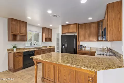 2230 E Bowker St, Phoenix, AZ 85040 photo 8