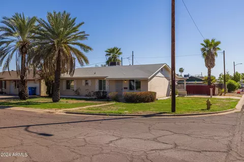 801 Echo Ln, Phoenix, AZ 85020 photo 8
