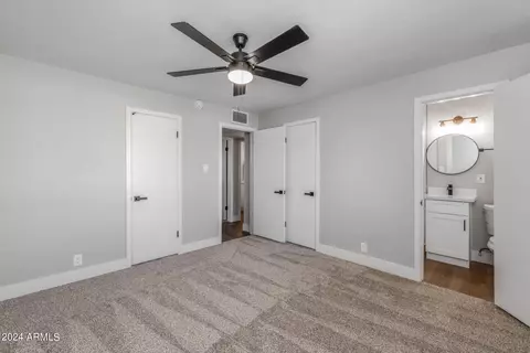 801 Echo Ln, Phoenix, AZ 85020 photo 4