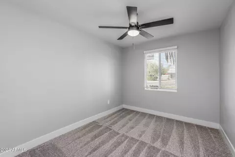 801 Echo Ln, Phoenix, AZ 85020 photo 21
