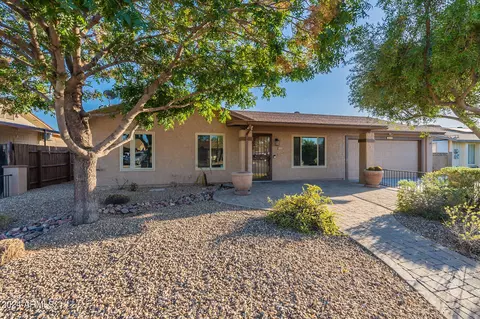 2121 W Tonto Ln, Phoenix, AZ 85027