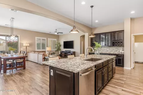 Kitchen - 10345 E Kinetic Dr, Mesa, AZ 85212 photo 4 of 4