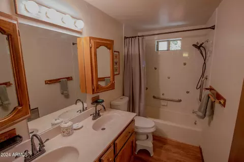 Bath - 193 E Saddle Mountain Rd, Payson, AZ 85541 photo 3 of 3