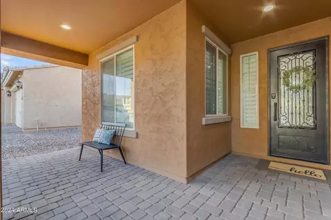 7738 S Reseda St, Gilbert, AZ 85298 photo 4