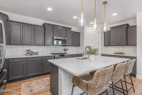 Kitchen - 9564 E Spiral Ave, Mesa, AZ 85212 photo 2 of 5