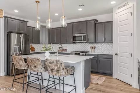 9564 E Spiral Ave, Mesa, AZ 85212