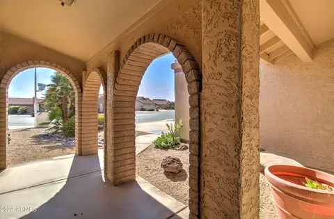 4202 E Tano St, Phoenix, AZ 85044 photo 7