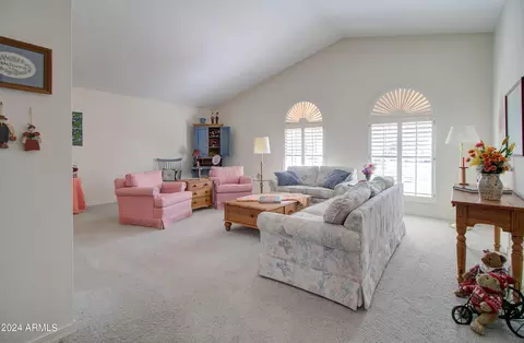 4202 E Tano St, Phoenix, AZ 85044 photo 8
