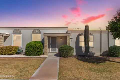 10050 W Royal Oak Rd #J, Sun City, AZ 85351