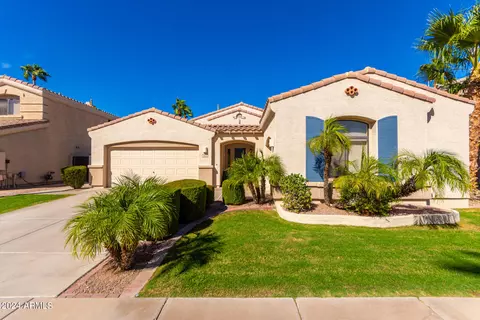 662 W Honeysuckle Dr, Chandler, AZ 85248