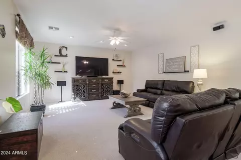 885 E Tyson Ct, Gilbert, AZ 85295 photo 13