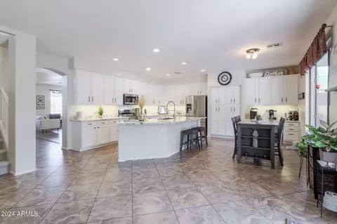 885 E Tyson Ct, Gilbert, AZ 85295 photo 8