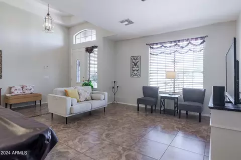 885 E Tyson Ct, Gilbert, AZ 85295 photo 6
