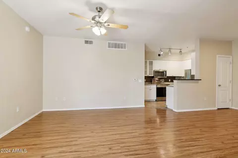 1701 E Colter St #463, Phoenix, AZ 85001 photo 9