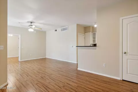 1701 E Colter St #463, Phoenix, AZ 85001 photo 4