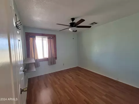 Bedroom - 8075 E Bloomfield Rd, Hereford, AZ 85615 photo 2 of 3
