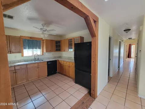 Entry Way - 8075 E Bloomfield Rd, Hereford, AZ 85615 photo 1 of 2