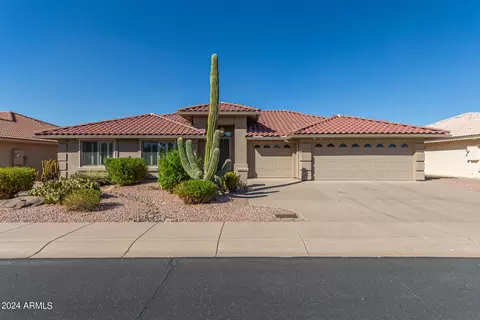 11326 E Medina Ave E, Mesa, AZ 85209